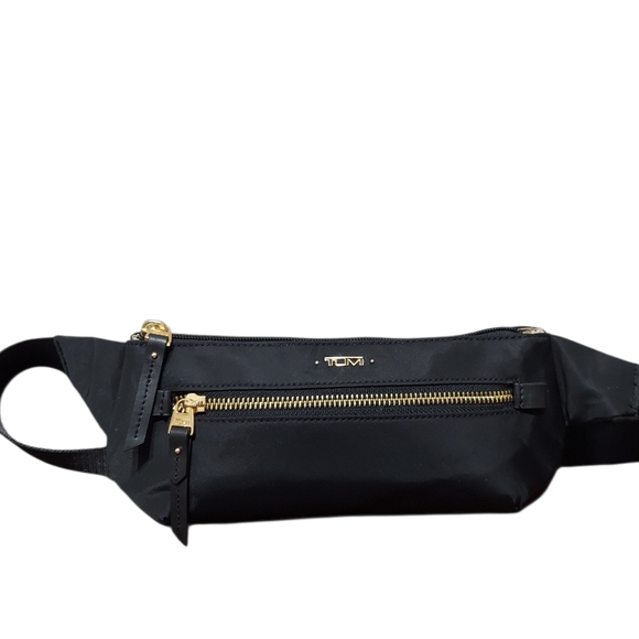 Tumi Meera Slim Waist Pack Great Condition - Picture 2 of 11